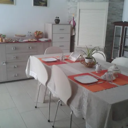 Angeli Bed & Breakfast 3*