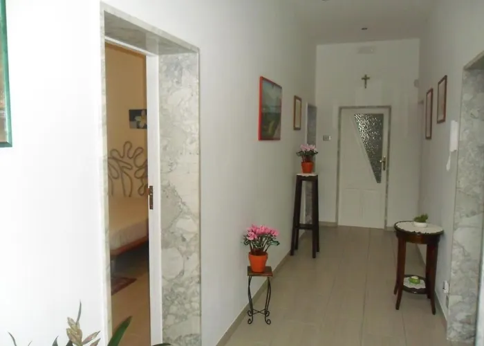 Angeli 3* קונברסאנו