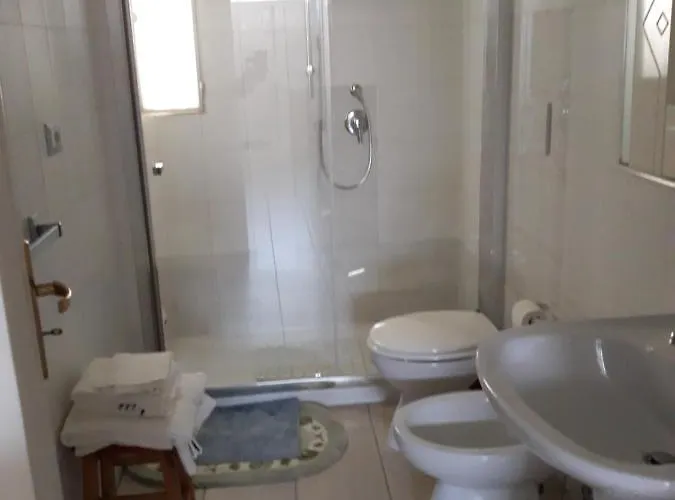 Angeli 3* קונברסאנו